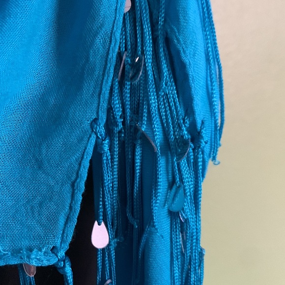 Large Square scarf - Picture 5 of 7